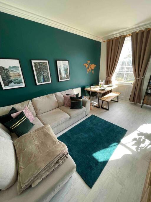 One Bedroom Flat In The Heart Of Islington ลอนดอน ภายนอก รูปภาพ